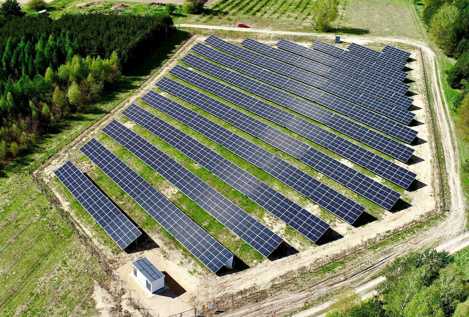 budowa farm fotowltaicznych - Biały Zdrój